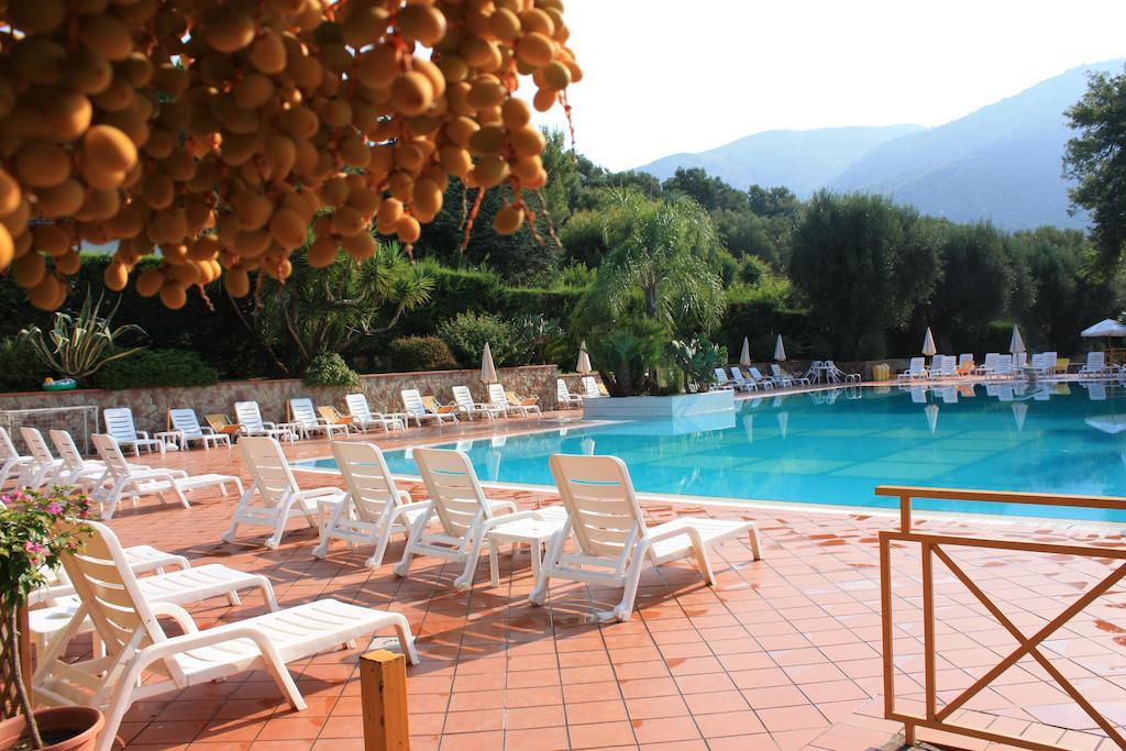 Residence Trivento Palinuro Buitenkant foto